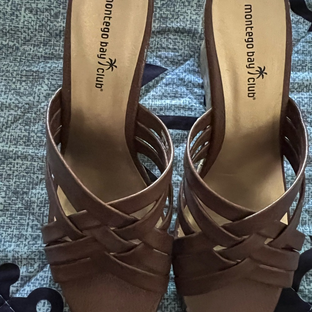 Montego Bay Club Brown Sandals size 8.5